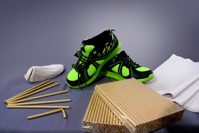 Gambar Produk CHOPSTICK - CHOPSTICK FOR SHOE - ChopStick for Shoe
